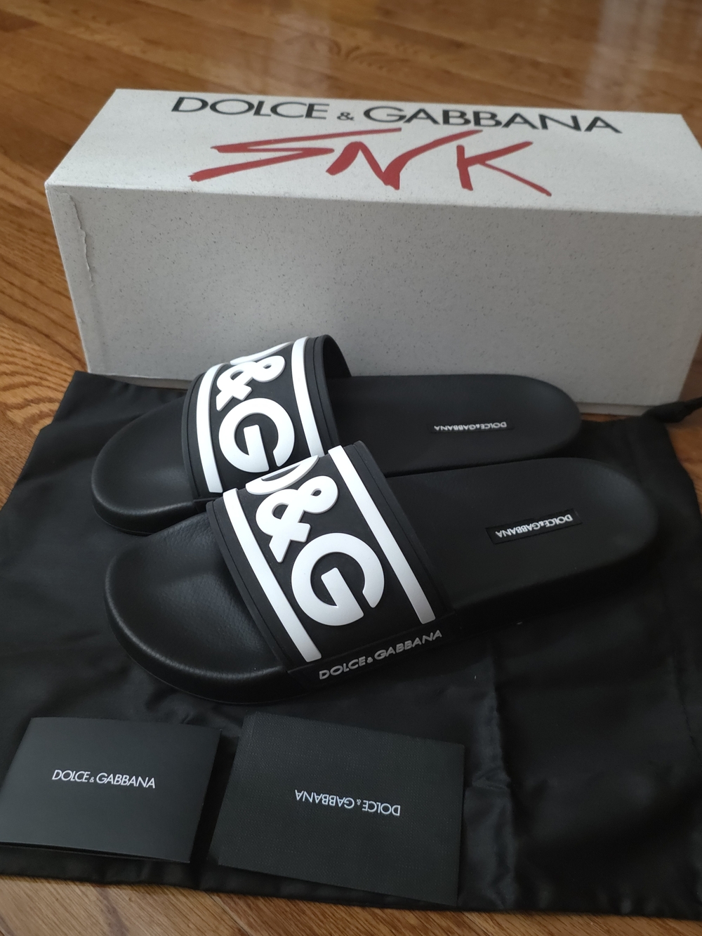 Dolce & Gabbana Black Slides with White Logo Band